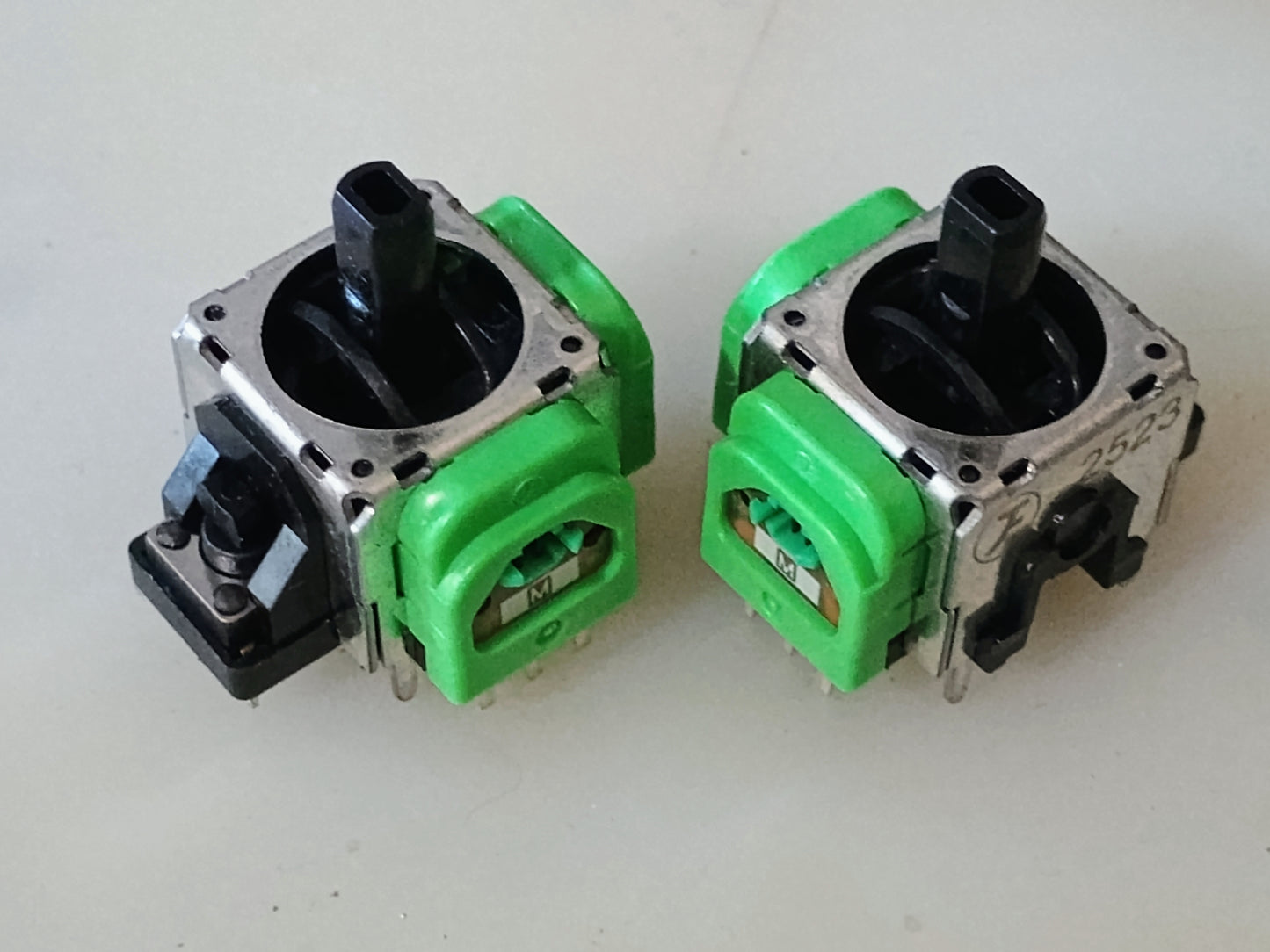 PS5 TMR Joysticks & Thumb Caps